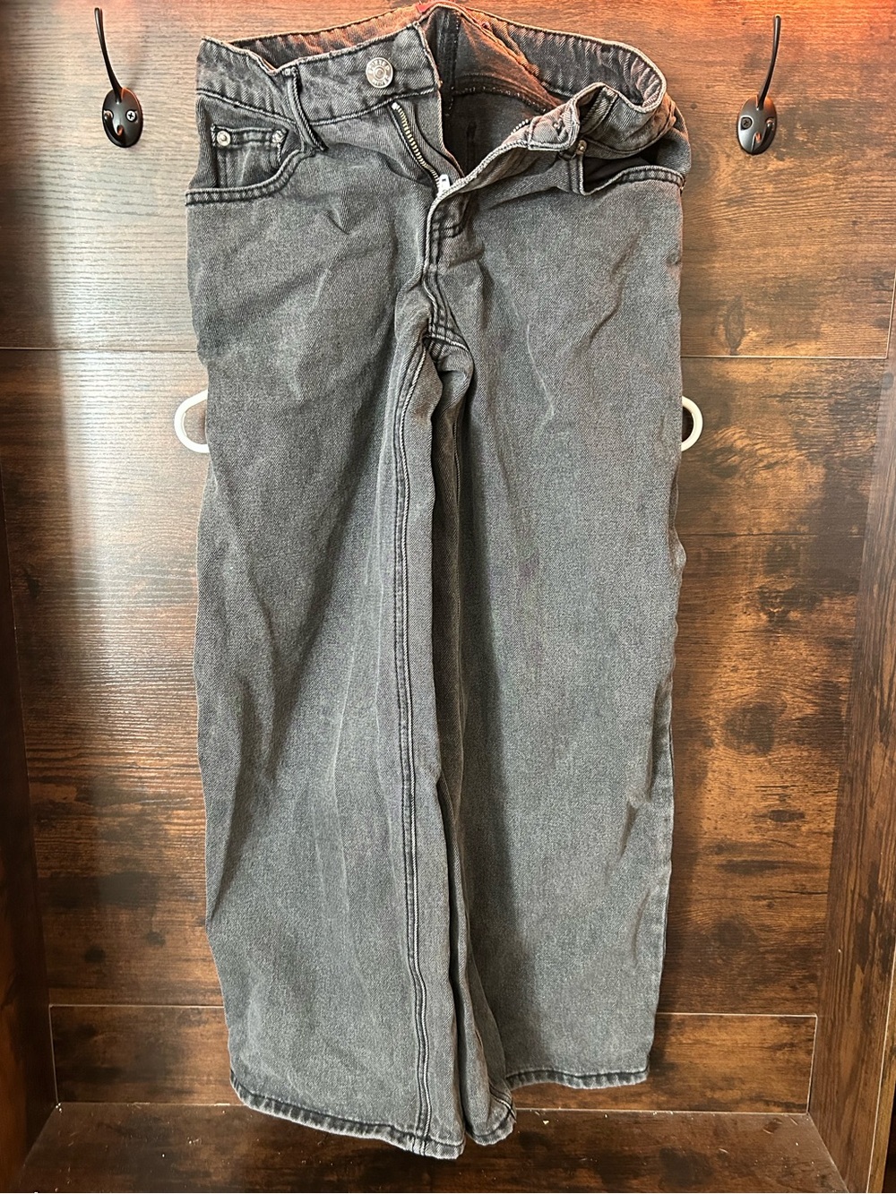 Junior’s Dark Gray Washed Jeans